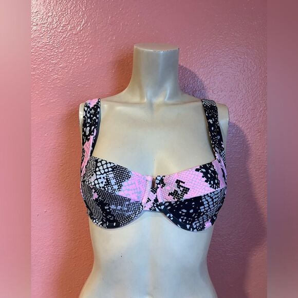 BEACH BUNNY CARTER BRALETTE - Picture 1 of 7